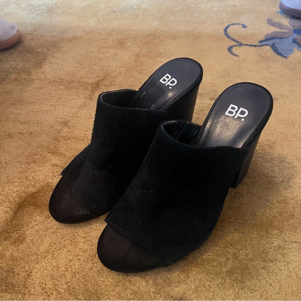 BP black heel mules